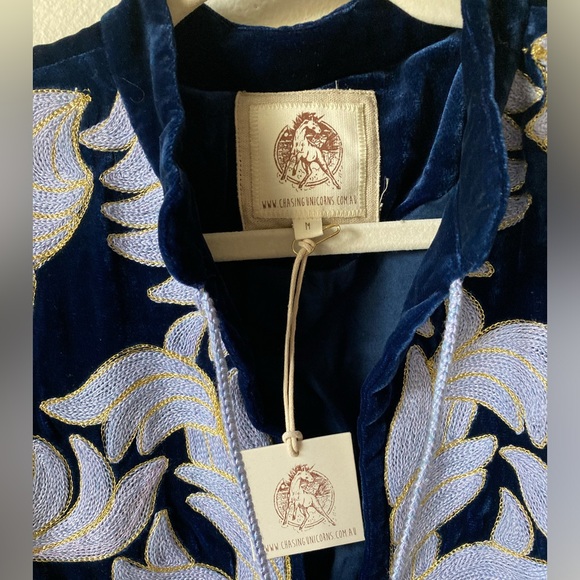 Chasing Unicorns💫 Midnight Rider Velvet Tunic sz M - Picture 9 of 14